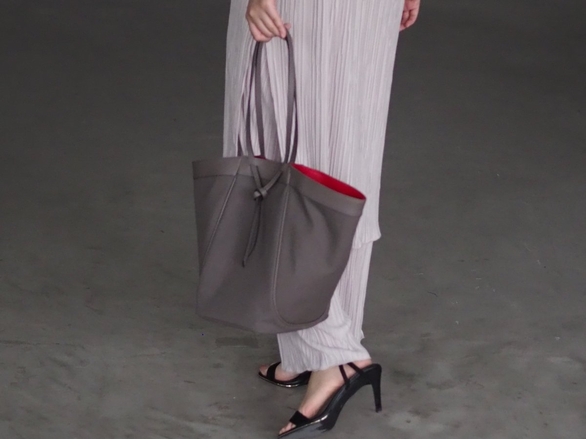 トートバッグ – DROPS TOKYO