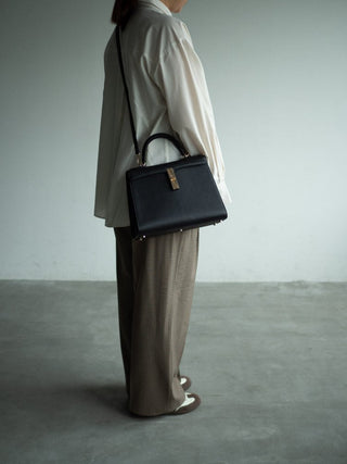 Prière Top Handle 28｜Noir / Étoupe - DROPS- - 