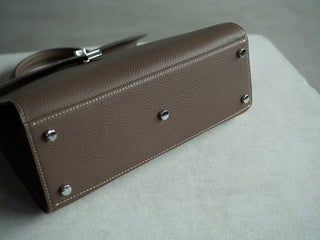 Prière Top Handle 28｜Noir / Étoupe - DROPS- - 