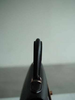 Prière Top Handle 28｜Noir / Étoupe - DROPS- - 