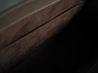 Prière Top Handle 28｜Noir / Étoupe - DROPS- - 