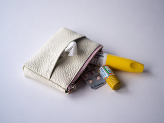 Soft leather tissue pouch