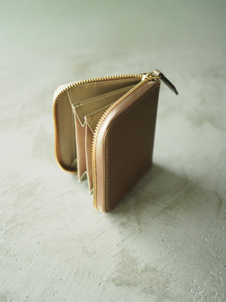 【新色】Square Around fastener wallet｜ 彩りが織りなす上質な日常 - DROPS TOKYO - エトープ × シャンパンゴールド - 