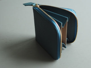 Square Around fastener wallet　ソーダ